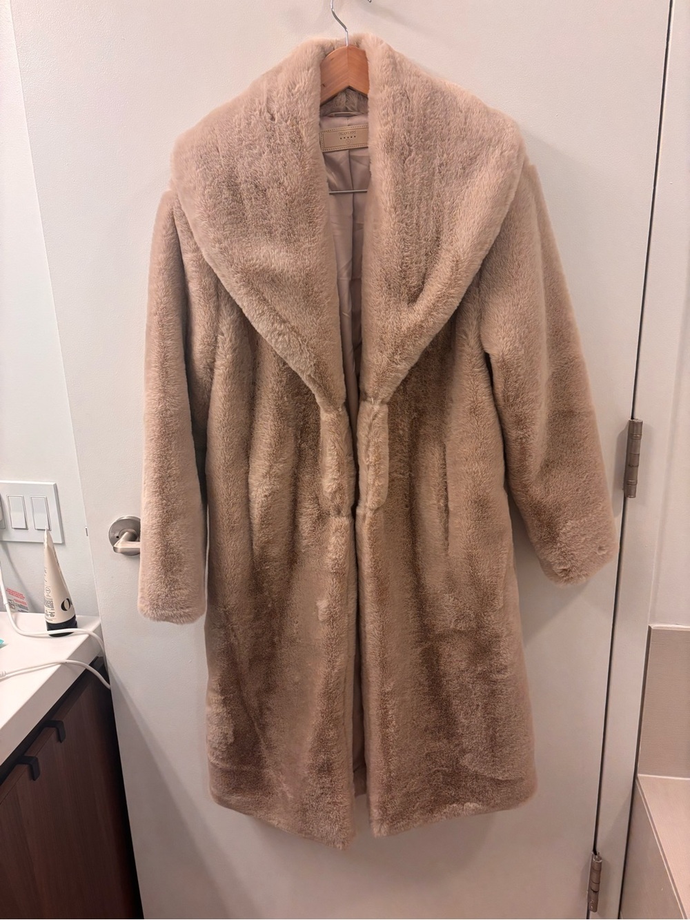 Blank NYC Plush Faux Fur Coat - Light Taupe
